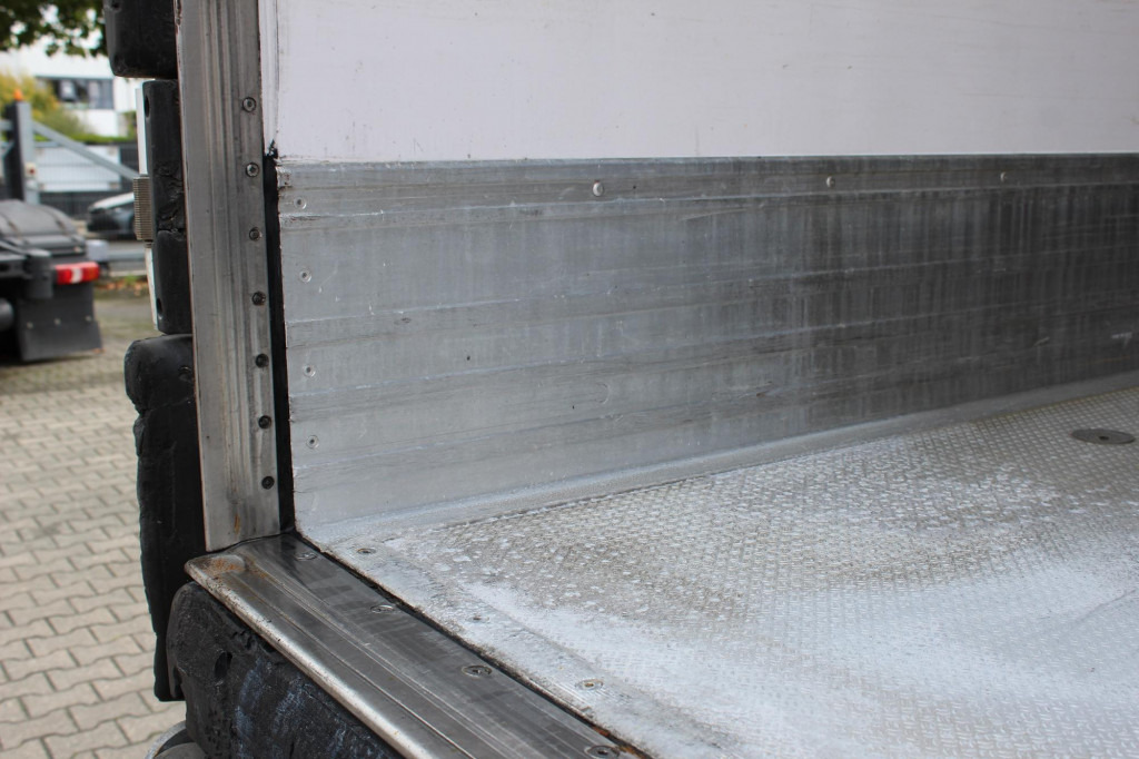 Lamberet TK SLXi Spectrum 2,65h Bi-Temp LBW FRC Aluboden - Frigorifik dorse: fotoğraf 4 Lamberet TK SLXi Spectrum 2,65h Bi-Temp LBW FRC Aluboden - Frigorifik dorse: fotoğraf 4