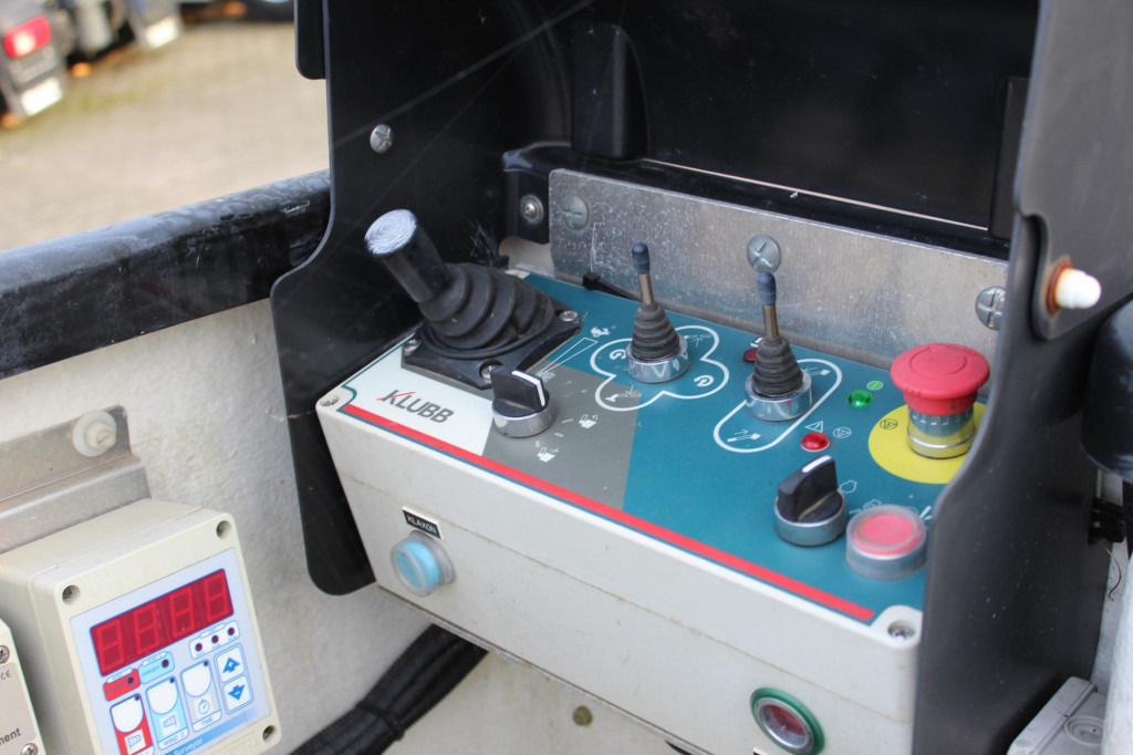 Renault Master Bühne KLUBB 11m 2 Personen Korb 200kg - Araç üzerine platform: fotoğraf 4 Renault Master Bühne KLUBB 11m 2 Personen Korb 200kg - Araç üzerine platform: fotoğraf 4