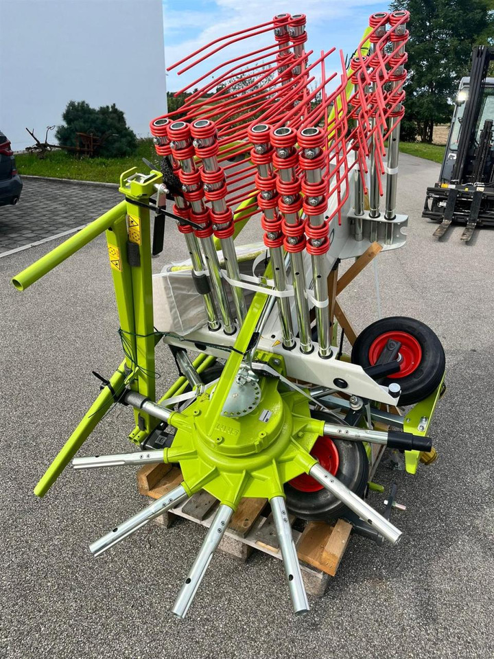 CLAAS Liner 370 Tandem / NEU und UNBENUTZT / Baujahr 202 - Ot toplama tırmığı: fotoğraf 3 CLAAS Liner 370 Tandem / NEU und UNBENUTZT / Baujahr 202 - Ot toplama tırmığı: fotoğraf 3