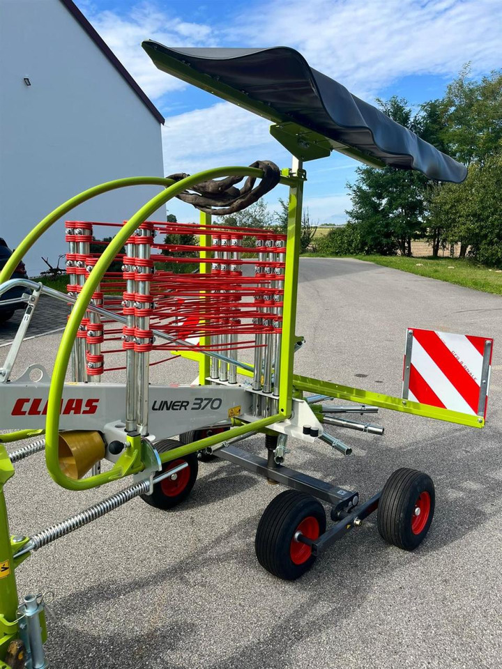 CLAAS Liner 370 Tandem / NEU und UNBENUTZT / Baujahr 202 - Ot toplama tırmığı: fotoğraf 2 CLAAS Liner 370 Tandem / NEU und UNBENUTZT / Baujahr 202 - Ot toplama tırmığı: fotoğraf 2