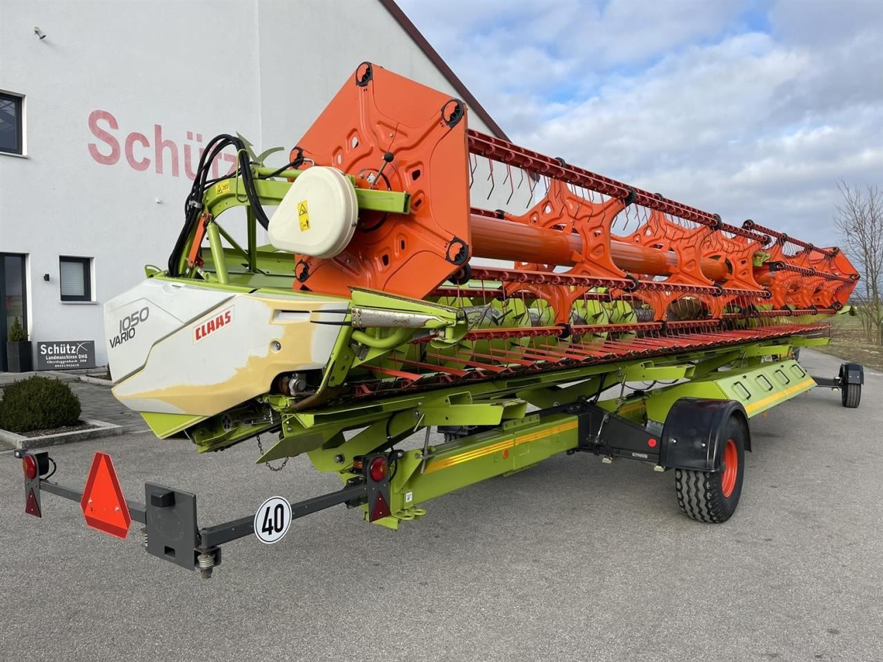 CLAAS Schneidwerk Claas Vario V1050, ca. 1600ha, LED Laser, Bj. 2016 - Biçerdöver tablası: fotoğraf 2 CLAAS Schneidwerk Claas Vario V1050, ca. 1600ha, LED Laser, Bj. 2016 - Biçerdöver tablası: fotoğraf 2