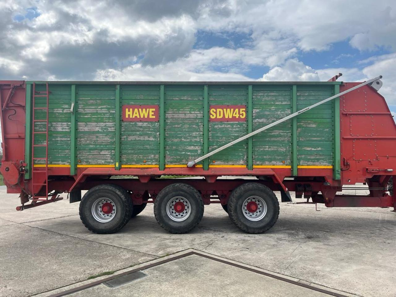 HAWE Tridem SDW 45T mit Heckentleerung - Damperli traktör römorku: fotoğraf 2 HAWE Tridem SDW 45T mit Heckentleerung - Damperli traktör römorku: fotoğraf 2