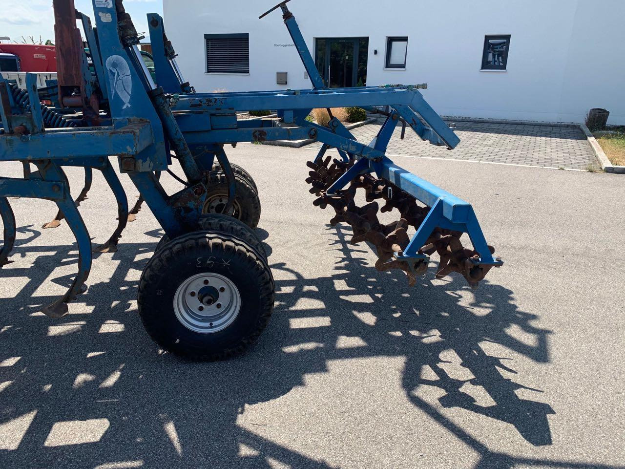 Rabe gezogener 4-balkiger Grubber mit Spatenrollegge - Kültivatör: fotoğraf 5 Rabe gezogener 4-balkiger Grubber mit Spatenrollegge - Kültivatör: fotoğraf 5