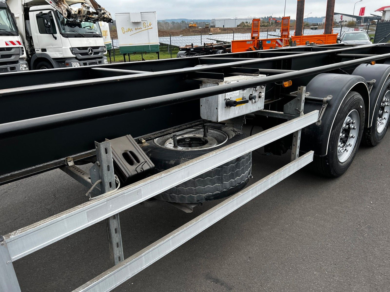 H&W 3- Achs Auflieger für Presscontainer H&W 3- Achs Auflieger für Presscontainer - Konteynır taşıyıcı/ Yedek karoser dorse: fotoğraf 5 H&W 3- Achs Auflieger für Presscontainer H&W 3- Achs Auflieger für Presscontainer - Konteynır taşıyıcı/ Yedek karoser dorse: fotoğraf 5