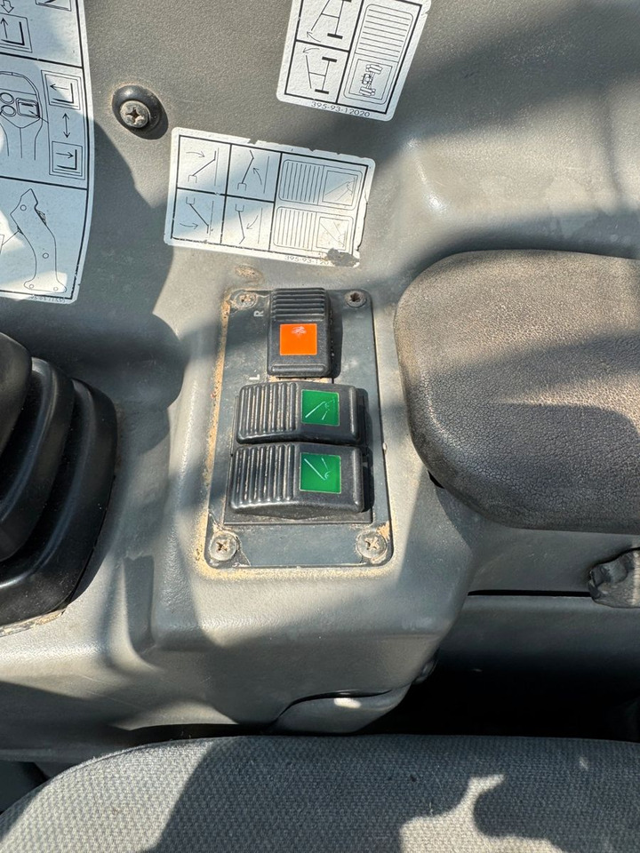 Teleskopik yükleyici Komatsu WH 613: fotoğraf 11