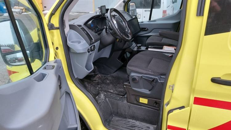 FORD TRANSIT 2,0TDI AMBULANCE KLIMA 12.2018 EURO 6, 3 UNITS - Ambulans arabası: fotoğraf 5 FORD TRANSIT 2,0TDI AMBULANCE KLIMA 12.2018 EURO 6, 3 UNITS - Ambulans arabası: fotoğraf 5