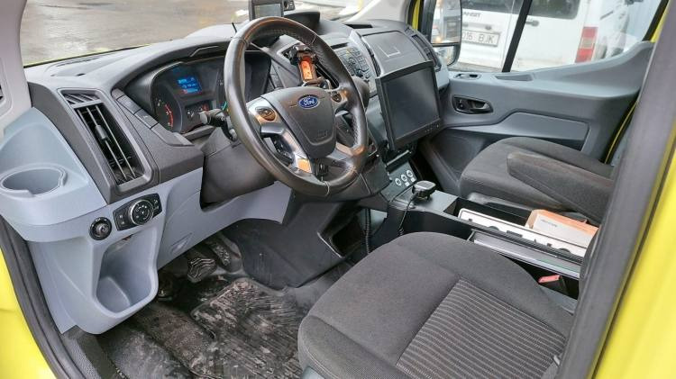 FORD TRANSIT 2,0TDI AMBULANCE KLIMA 12.2018 EURO 6, 3 UNITS - Ambulans arabası: fotoğraf 2 FORD TRANSIT 2,0TDI AMBULANCE KLIMA 12.2018 EURO 6, 3 UNITS - Ambulans arabası: fotoğraf 2