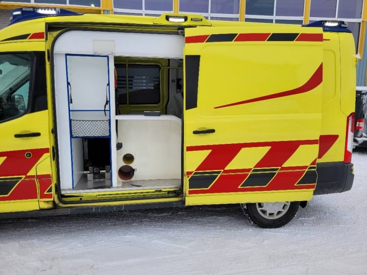 FORD TRANSIT 2,0TDI AMBULANCE KLIMA 4.2018 EURO 6, 3 UNITS - Ambulans arabası: fotoğraf 4 FORD TRANSIT 2,0TDI AMBULANCE KLIMA 4.2018 EURO 6, 3 UNITS - Ambulans arabası: fotoğraf 4