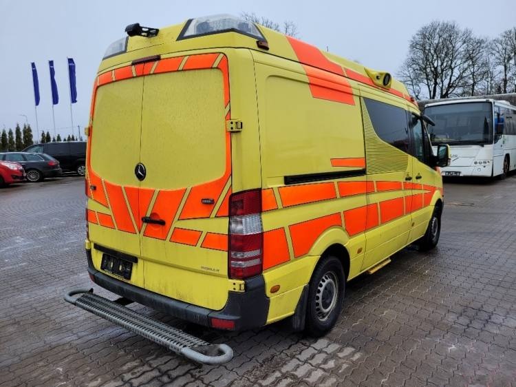 MERCEDES – BENZ SPRINTER 2.2D AMBULANCE (PROFILE) KLIMA 11.2014 EURO 5  - Ambulans arabası: fotoğraf 4 MERCEDES – BENZ SPRINTER 2.2D AMBULANCE (PROFILE) KLIMA 11.2014 EURO 5  - Ambulans arabası: fotoğraf 4