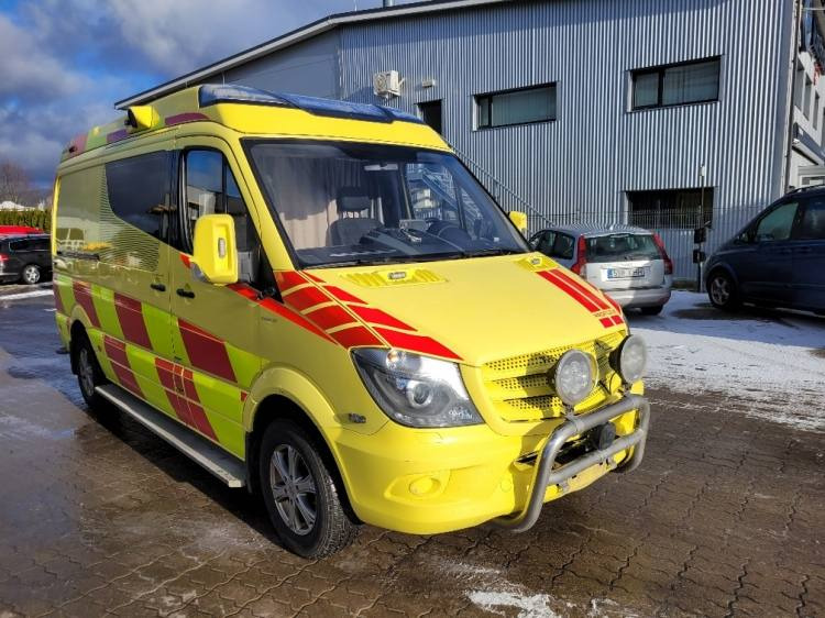 MERCEDES – BENZ SPRINTER AMBULANCE (PROFILE) KLIMA 2.2016 EURO 6 - Ambulans arabası: fotoğraf 1 MERCEDES – BENZ SPRINTER AMBULANCE (PROFILE) KLIMA 2.2016 EURO 6 - Ambulans arabası: fotoğraf 1