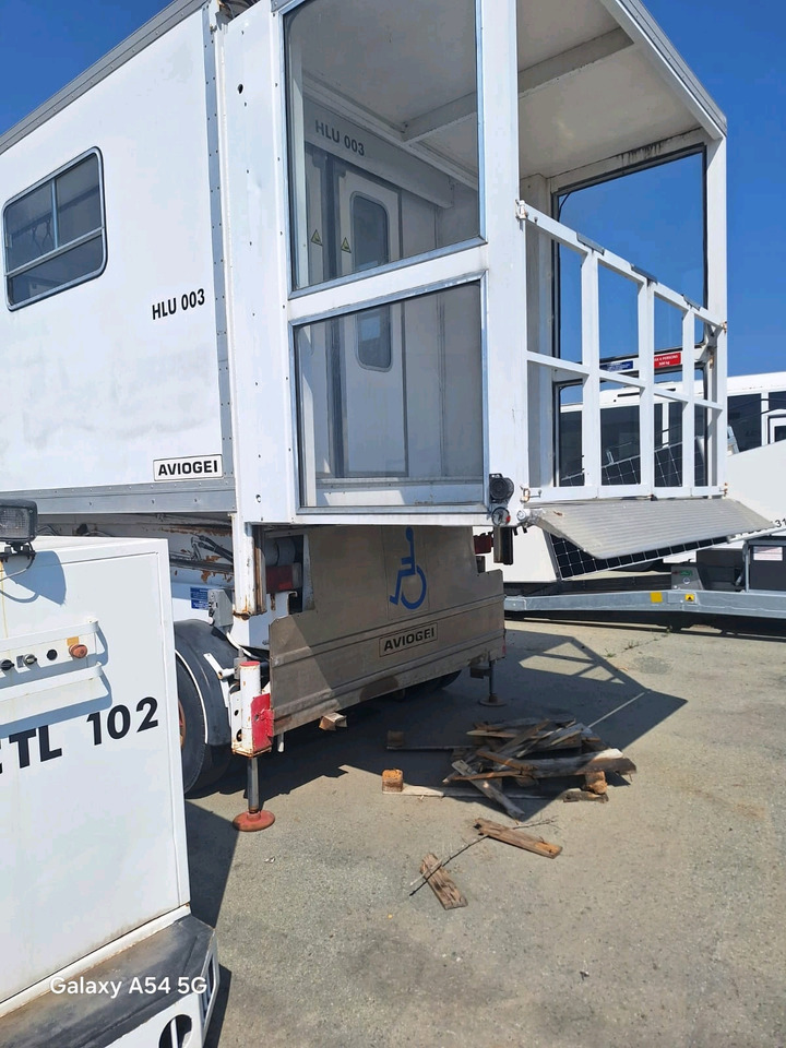 Aviogei EAU1000 - Ambulift araçı: fotoğraf 4 Aviogei EAU1000 - Ambulift araçı: fotoğraf 4