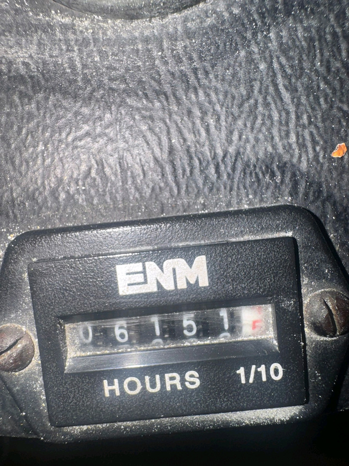 Charlatte 2012 - Bagaj traktörü: fotoğraf 1 Charlatte 2012 - Bagaj traktörü: fotoğraf 1