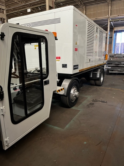 ASU Trilectron ASP250 - Havaalanı ekipmanları: fotoğraf 1 ASU Trilectron ASP250 - Havaalanı ekipmanları: fotoğraf 1