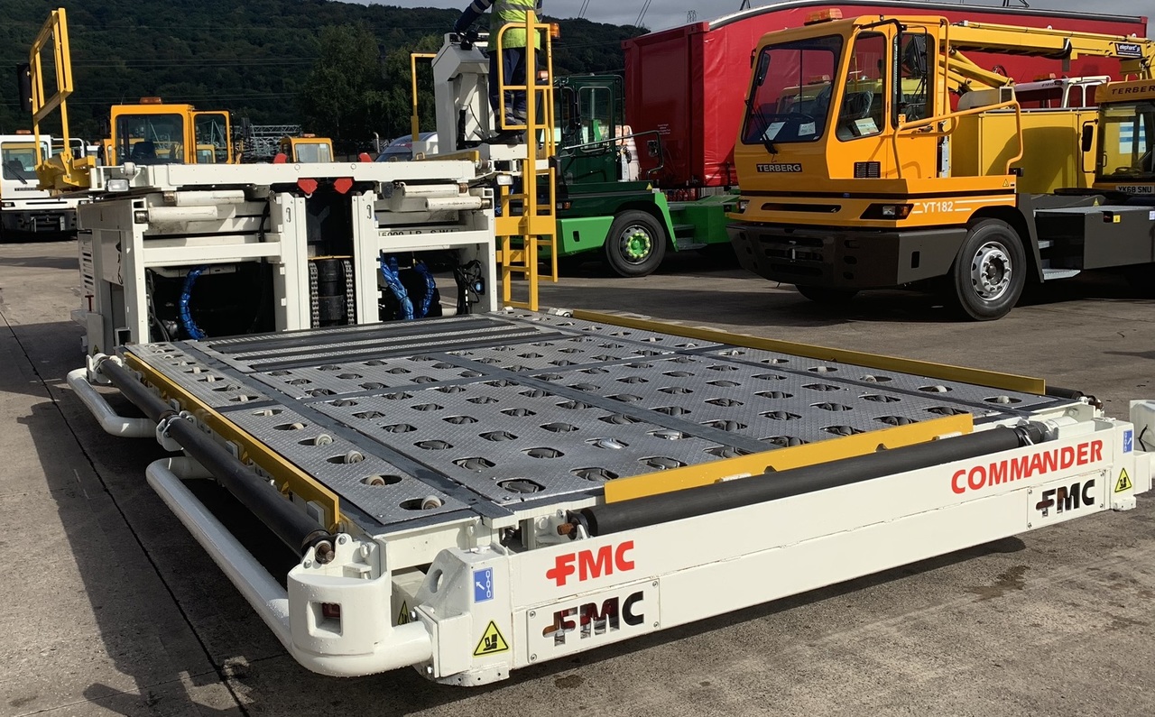 Lower Deck Loader 7 tons FMC Commander 15 - Konteyner/ Palet yükleyici: fotoğraf 5 Lower Deck Loader 7 tons FMC Commander 15 - Konteyner/ Palet yükleyici: fotoğraf 5