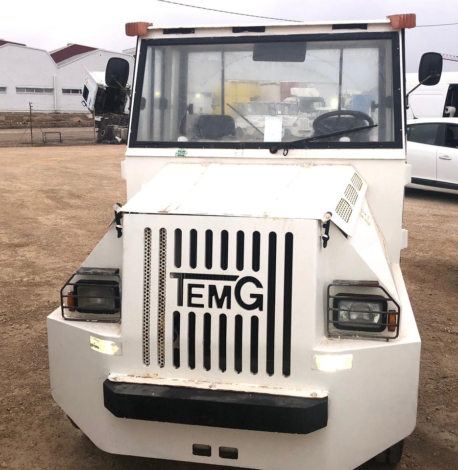 TEMG TRACTOR/DIESEL TG5000 - Bagaj traktörü: fotoğraf 3 TEMG TRACTOR/DIESEL TG5000 - Bagaj traktörü: fotoğraf 3
