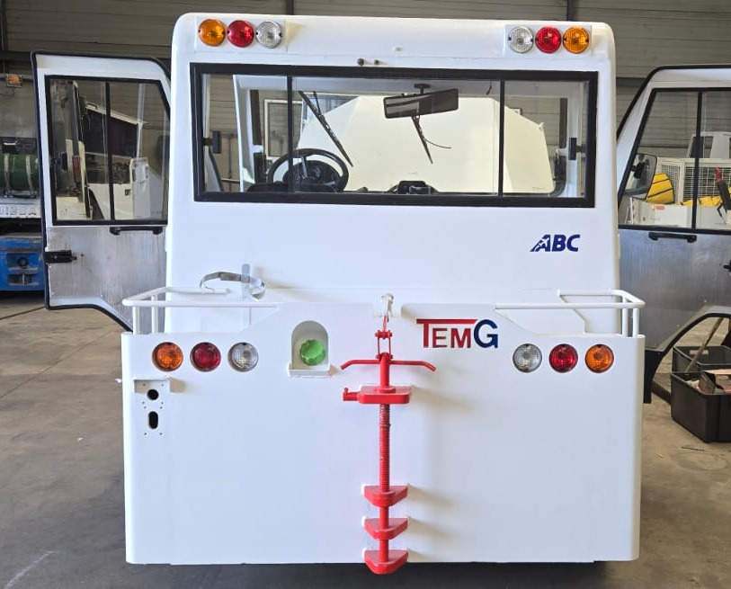 TEMG TRACTOR/DIESEL TG5006 - Bagaj traktörü: fotoğraf 3 TEMG TRACTOR/DIESEL TG5006 - Bagaj traktörü: fotoğraf 3