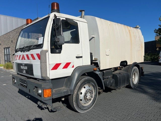 MAN 10.163 14.163 - Yol süpürme aracı: fotoğraf 1 MAN 10.163 14.163 - Yol süpürme aracı: fotoğraf 1