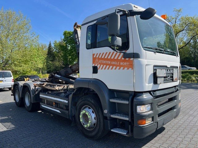 MAN TGA 26.360 .360 6X2 Hooksystem - Konteynır taşıyıcı/ Yedek karoser kamyon: fotoğraf 2 MAN TGA 26.360 .360 6X2 Hooksystem - Konteynır taşıyıcı/ Yedek karoser kamyon: fotoğraf 2