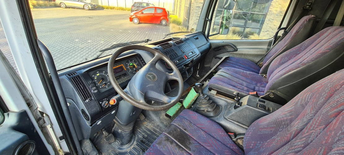 Mercedes-Benz Atego 818 Atego 818 - Sal/ Açık kasa kamyon: fotoğraf 3 Mercedes-Benz Atego 818 Atego 818 - Sal/ Açık kasa kamyon: fotoğraf 3