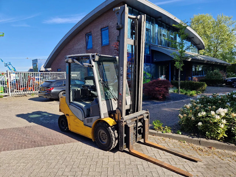 Jungheinrich DFG 425S - Dizel forklift: fotoğraf 3 Jungheinrich DFG 425S - Dizel forklift: fotoğraf 3