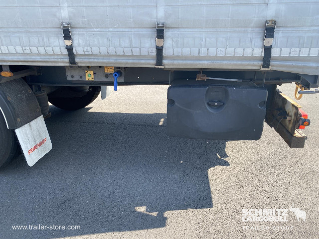 FRUEHAUF Curtainsider Standard Taillift - Tenteli dorse: fotoğraf 5 FRUEHAUF Curtainsider Standard Taillift - Tenteli dorse: fotoğraf 5