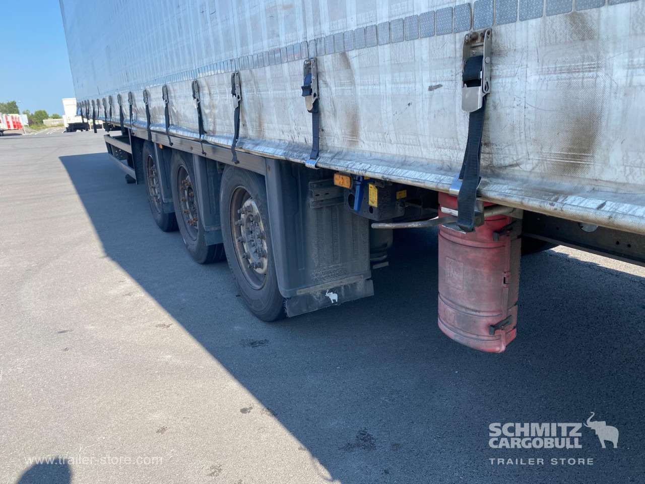 SCHMITZ Curtainsider Mega - Tenteli dorse: fotoğraf 4 SCHMITZ Curtainsider Mega - Tenteli dorse: fotoğraf 4