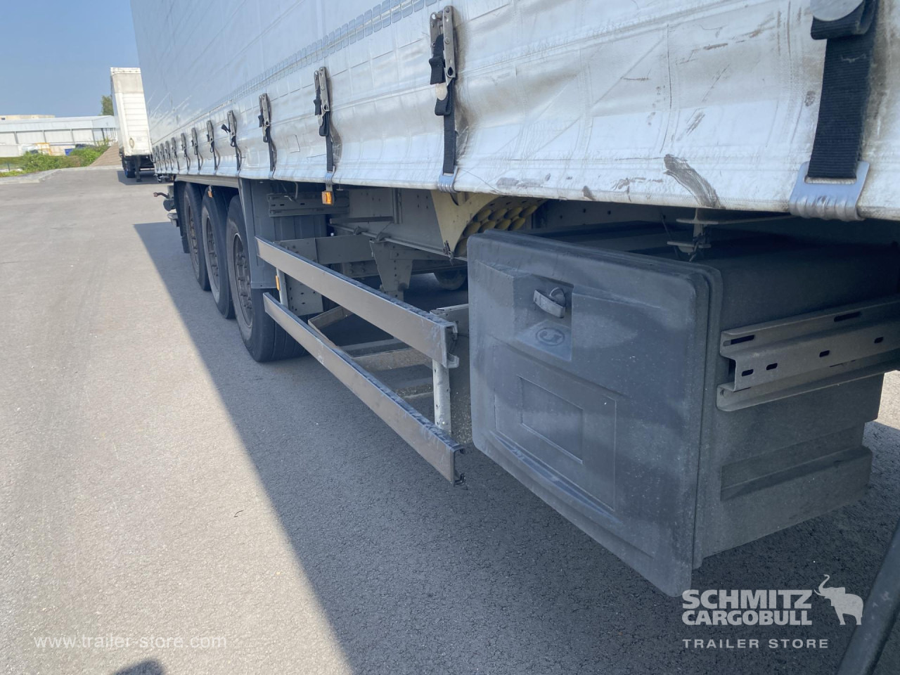 SCHMITZ Curtainsider Mega Taillift - Tenteli dorse: fotoğraf 4 SCHMITZ Curtainsider Mega Taillift - Tenteli dorse: fotoğraf 4