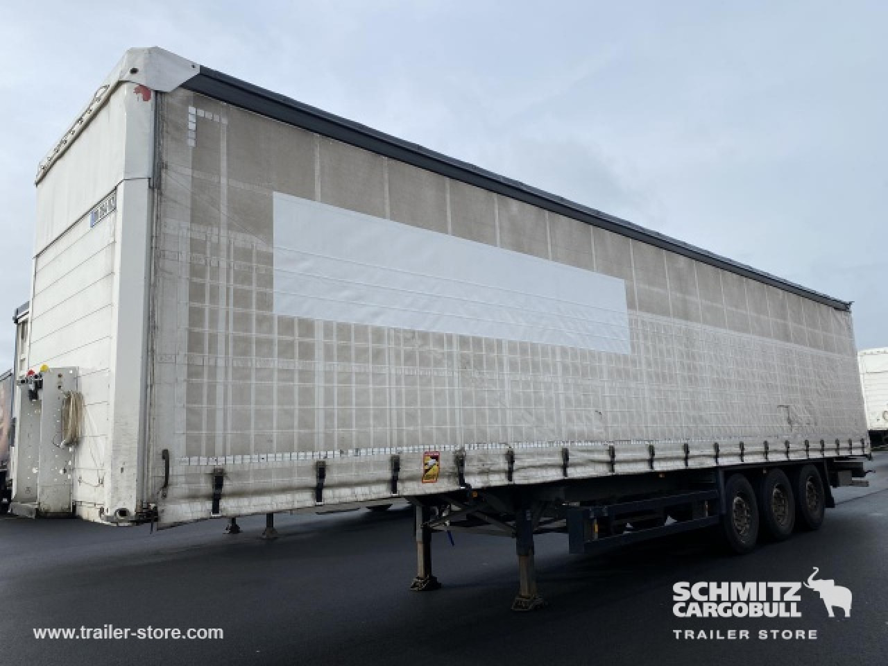 SCHMITZ Curtainsider Standard - Tenteli dorse: fotoğraf 4 SCHMITZ Curtainsider Standard - Tenteli dorse: fotoğraf 4