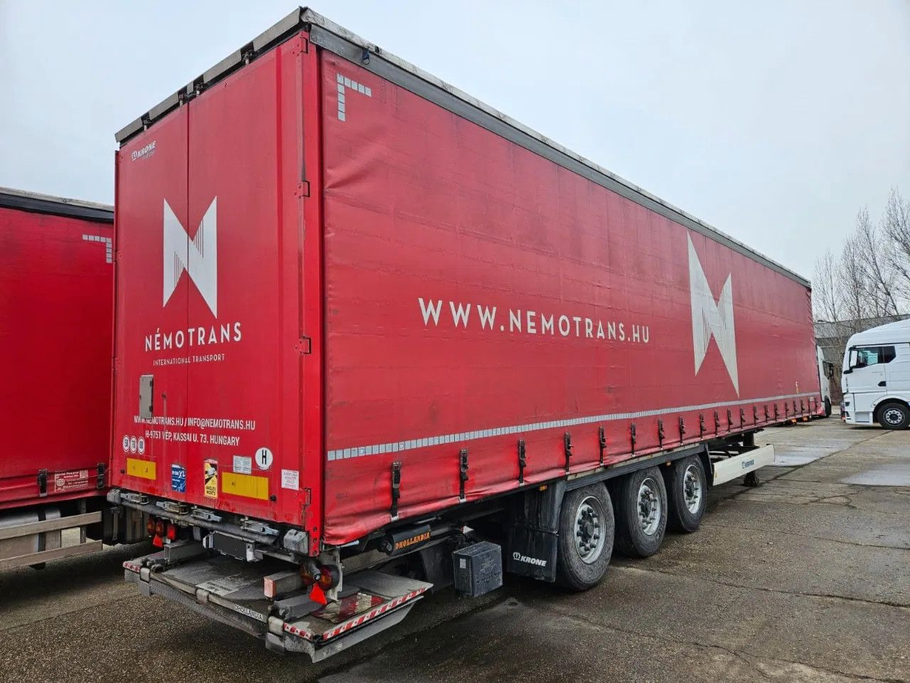 Krone SD, Tail Lift, Lifting Axle - Tenteli dorse: fotoğraf 3 Krone SD, Tail Lift, Lifting Axle - Tenteli dorse: fotoğraf 3