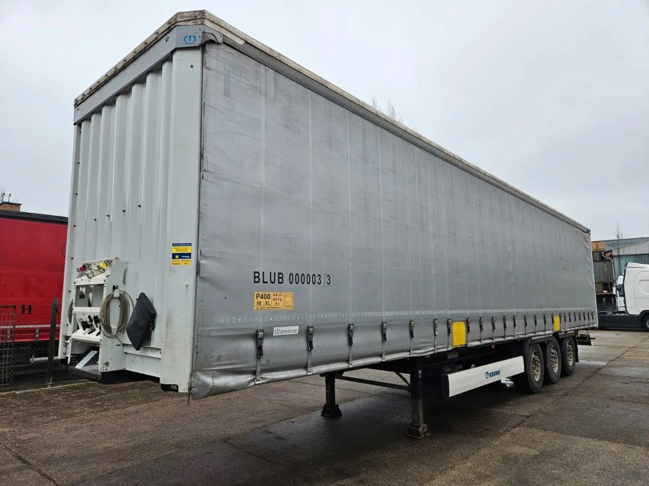 Krone SD XL Code - Tenteli dorse: fotoğraf 1 Krone SD XL Code - Tenteli dorse: fotoğraf 1