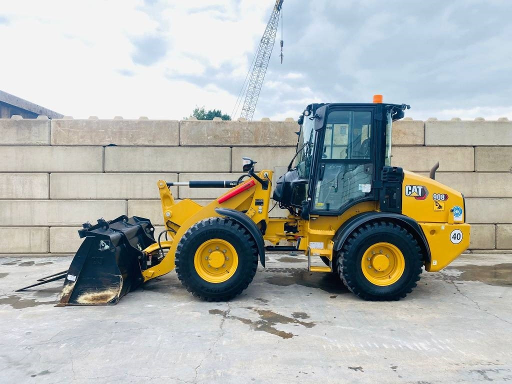 CAT 908-14a - Tekerlekli yükleyici: fotoğraf 1 CAT 908-14a - Tekerlekli yükleyici: fotoğraf 1