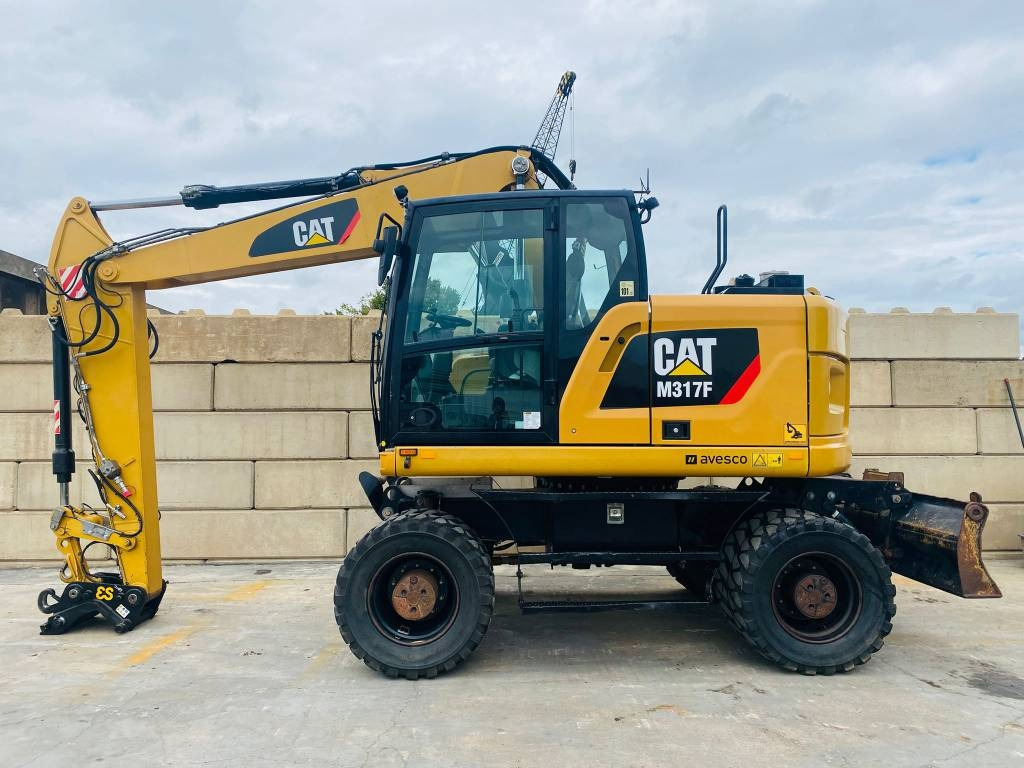 CAT m317f - Tekerlekli ekskavatör: fotoğraf 1 CAT m317f - Tekerlekli ekskavatör: fotoğraf 1