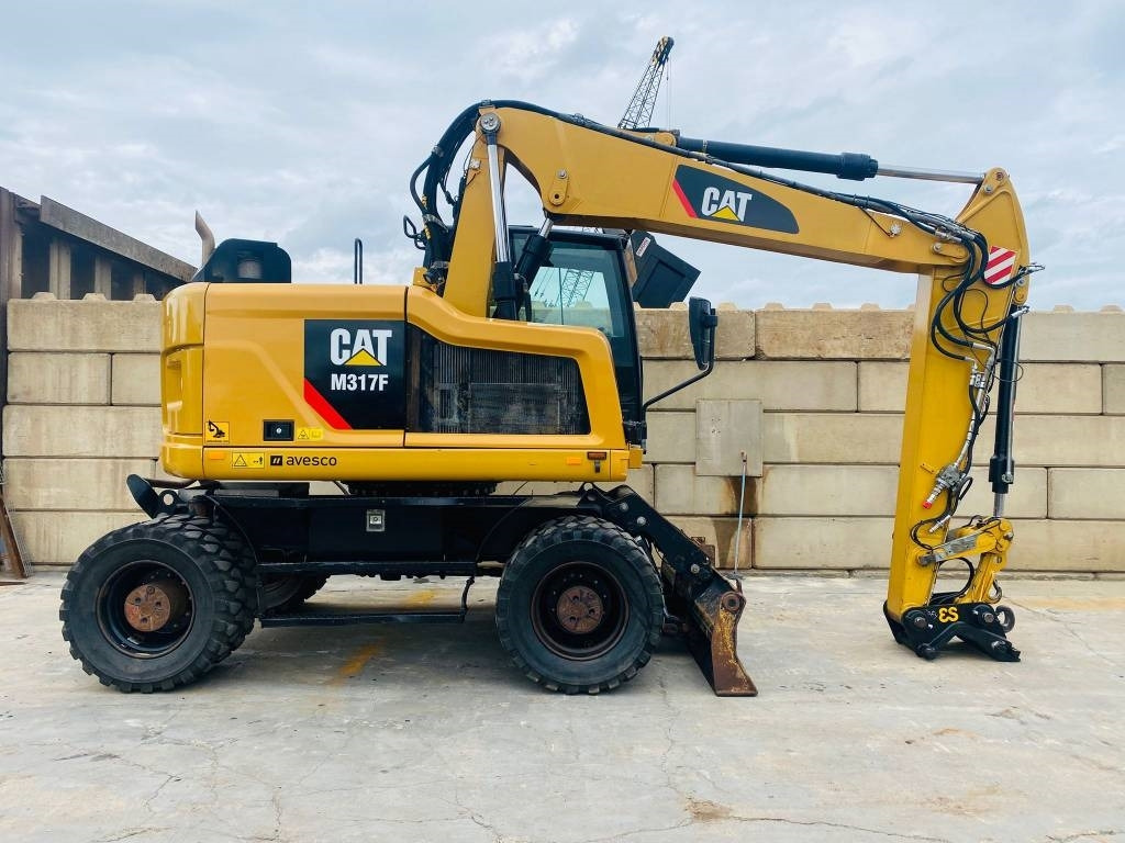 CAT m317f - Tekerlekli ekskavatör: fotoğraf 2 CAT m317f - Tekerlekli ekskavatör: fotoğraf 2