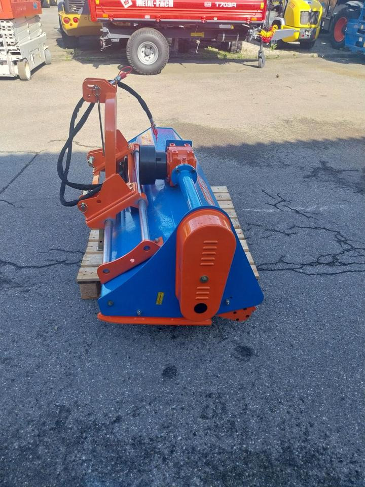 Mulcher Schlegelmulcher Stark KMH 175 hydr. Seitenverschub - Sap parçalama makinası: fotoğraf 5 Mulcher Schlegelmulcher Stark KMH 175 hydr. Seitenverschub - Sap parçalama makinası: fotoğraf 5