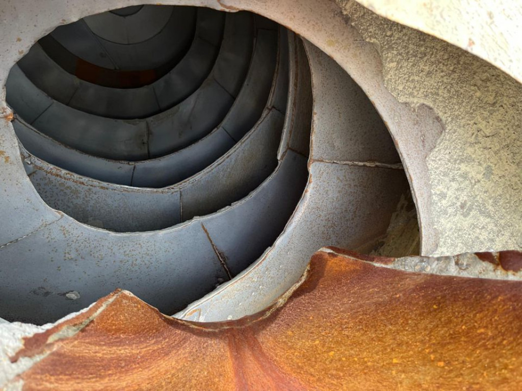 MERCEDES-BENZ Arocs 3240 B 8x4 Betonmischer Deutsch Top AP Achsen - Kamyon: fotoğraf 4 MERCEDES-BENZ Arocs 3240 B 8x4 Betonmischer Deutsch Top AP Achsen - Kamyon: fotoğraf 4