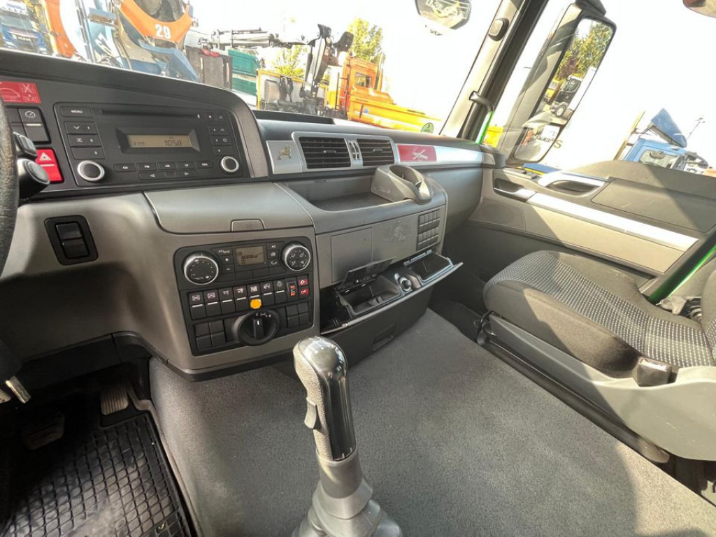 MAN TG-S 26.400 6x4H-2 BL Abrollkipper mit Kran Lift Lenk - Kancalı yükleyici kamyon, Vinçli kamyon: fotoğraf 3 MAN TG-S 26.400 6x4H-2 BL Abrollkipper mit Kran Lift Lenk - Kancalı yükleyici kamyon, Vinçli kamyon: fotoğraf 3