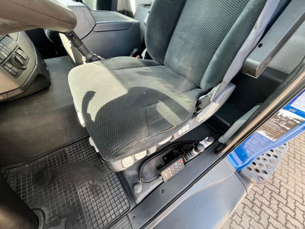MAN TG-S 26.440 6x6 3-Achs Allradkipper Bordmatik Schalter - Damperli kamyon: fotoğraf 2 MAN TG-S 26.440 6x6 3-Achs Allradkipper Bordmatik Schalter - Damperli kamyon: fotoğraf 2