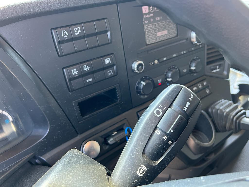 MERCEDES-BENZ Antos 2540 L 6x2 Pritsche LBW Coca Cola Getränke 8,6m - Tenteli kamyon: fotoğraf 2 MERCEDES-BENZ Antos 2540 L 6x2 Pritsche LBW Coca Cola Getränke 8,6m - Tenteli kamyon: fotoğraf 2