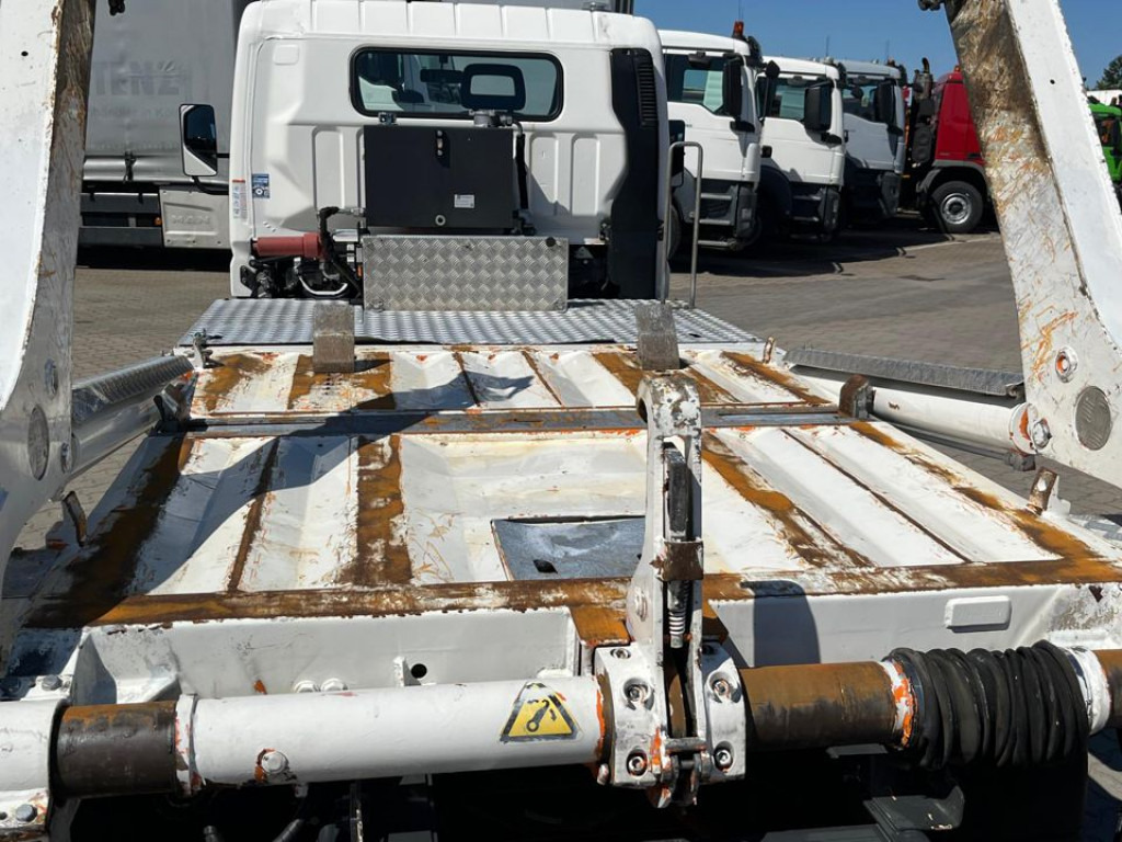MITSUBISHI (J) Canter Fuso 7C18 Absetzkipper Tele verbreiterbar - Hidrolift kamyon: fotoğraf 4 MITSUBISHI (J) Canter Fuso 7C18 Absetzkipper Tele verbreiterbar - Hidrolift kamyon: fotoğraf 4