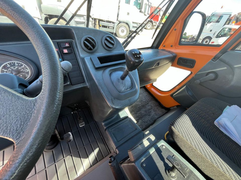 MULTICAR FUMO M30 Saug + Spülwagen - Vidanjör: fotoğraf 4 MULTICAR FUMO M30 Saug + Spülwagen - Vidanjör: fotoğraf 4