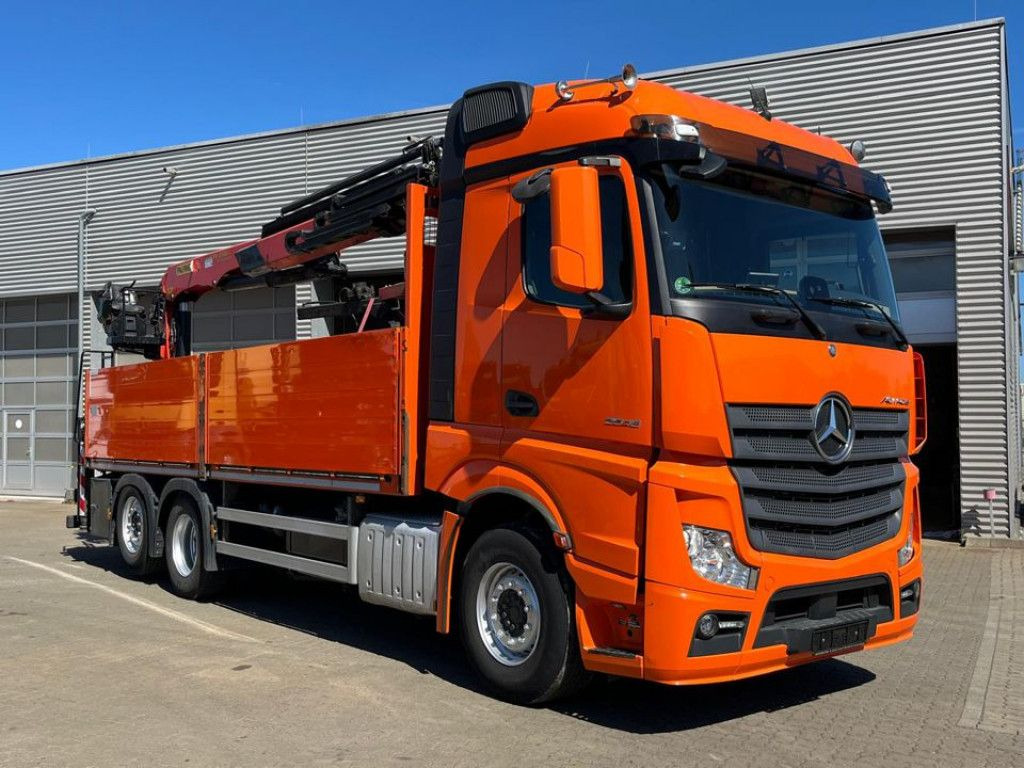 Mercedes-Benz Actros 2648 L 6x2 Pritsche Heckkran 3xhydr.Aussc - Vinçli kamyon: fotoğraf 2 Mercedes-Benz Actros 2648 L 6x2 Pritsche Heckkran 3xhydr.Aussc - Vinçli kamyon: fotoğraf 2