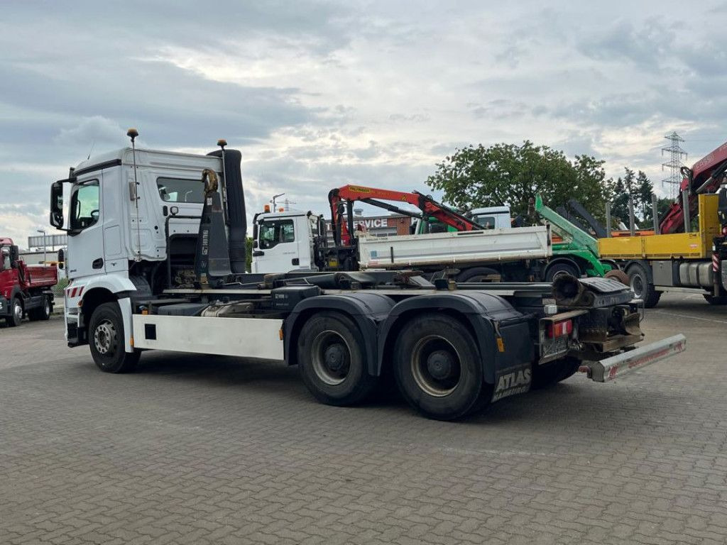 Mercedes-Benz Arocs 2642 6x4 Abrollkipper nur 240TKM AP Achsen - Kancalı yükleyici kamyon: fotoğraf 3 Mercedes-Benz Arocs 2642 6x4 Abrollkipper nur 240TKM AP Achsen - Kancalı yükleyici kamyon: fotoğraf 3