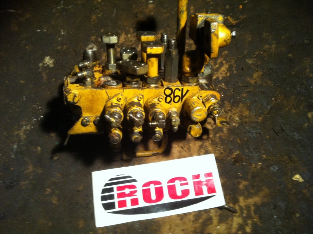 KOMATSU BBF10021 - 4 SEKCYJNY - Hidrolik Valf - İş makinaları: fotoğraf 1 KOMATSU BBF10021 - 4 SEKCYJNY - Hidrolik Valf - İş makinaları: fotoğraf 1