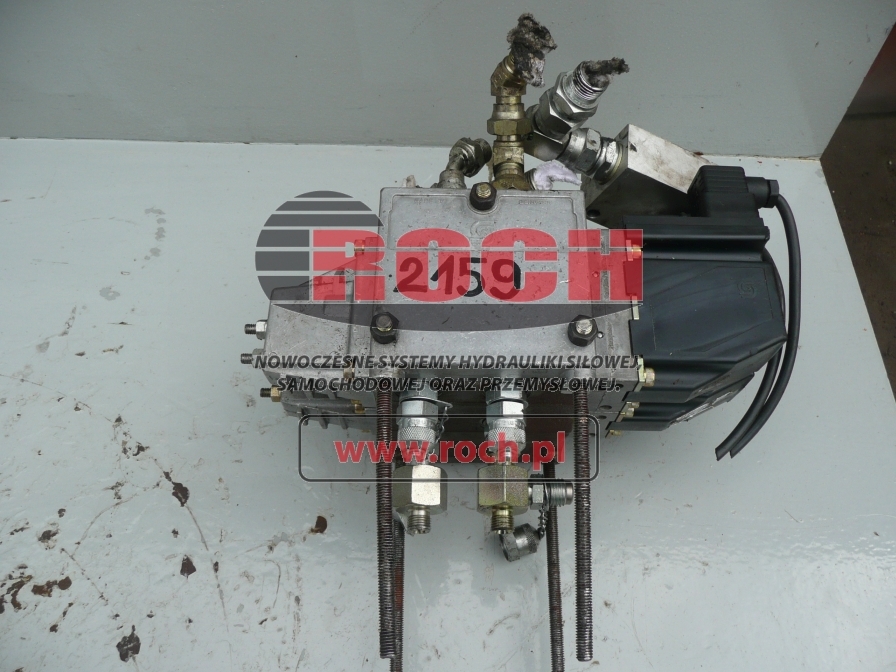 SAUER DANFOSS 157B6203 - 2 SEKCYJNY + CEWKA 12VDC 157B4216 + 157B5110 0408F038983 + KOŚĆ FAV OP 09-A2 - Hidrolik Valf - İş makinaları: fotoğraf 1 SAUER DANFOSS 157B6203 - 2 SEKCYJNY + CEWKA 12VDC 157B4216 + 157B5110 0408F038983 + KOŚĆ FAV OP 09-A2 - Hidrolik Valf - İş makinaları: fotoğraf 1