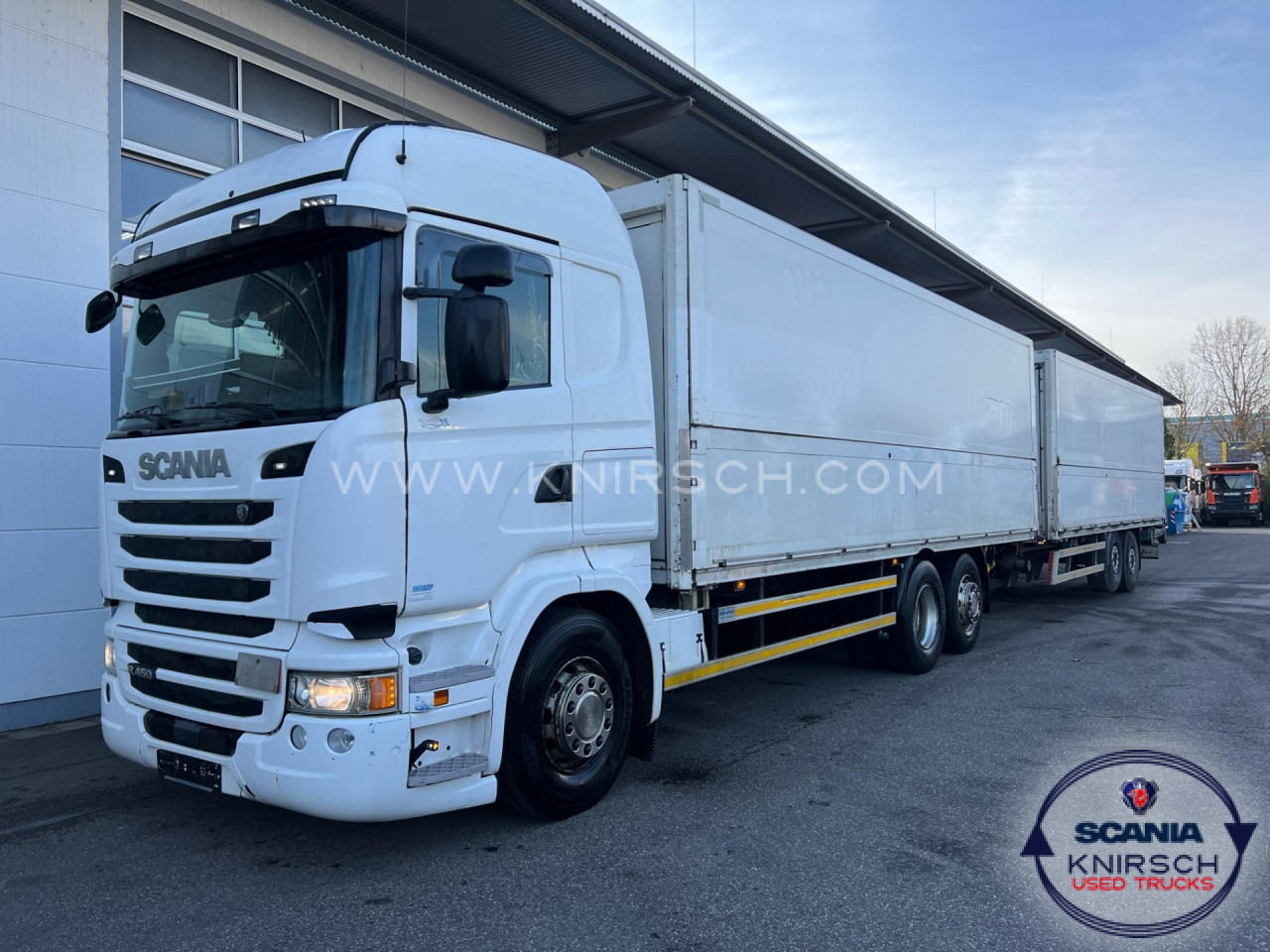 SCANIA R 450 LB6x2*4MNB Getränkeaufbau mit Anhänger - Şasi kamyon: fotoğraf 1 SCANIA R 450 LB6x2*4MNB Getränkeaufbau mit Anhänger - Şasi kamyon: fotoğraf 1