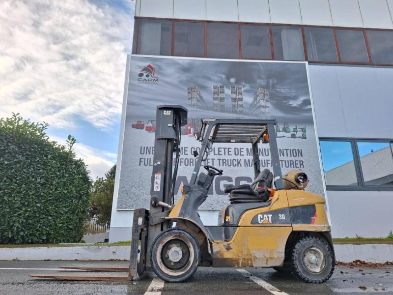 Caterpillar GP30NT - LPG forklift: fotoğraf 3 Caterpillar GP30NT - LPG forklift: fotoğraf 3