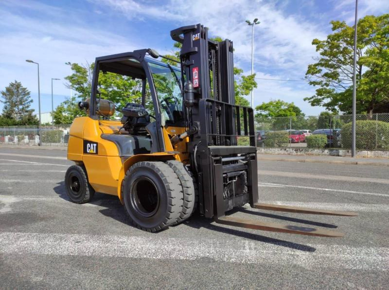 Caterpillar GP40N - LPG forklift: fotoğraf 2 Caterpillar GP40N - LPG forklift: fotoğraf 2