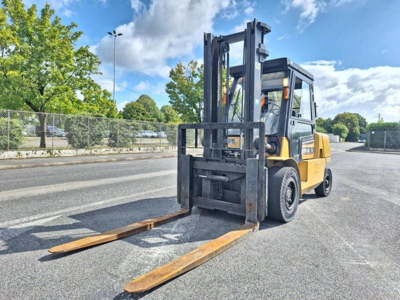 Caterpillar GP50K - LPG forklift: fotoğraf 2 Caterpillar GP50K - LPG forklift: fotoğraf 2
