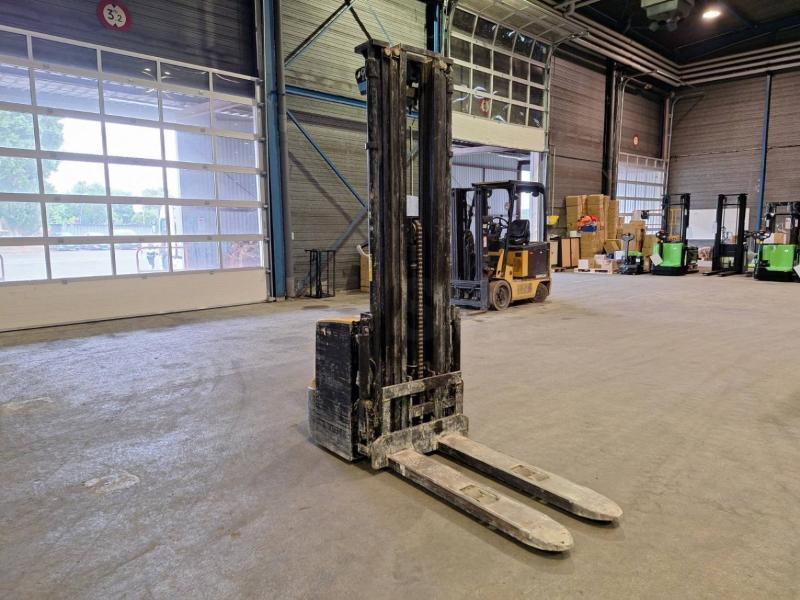 Caterpillar NSP16N2 - Istif makinası: fotoğraf 4 Caterpillar NSP16N2 - Istif makinası: fotoğraf 4