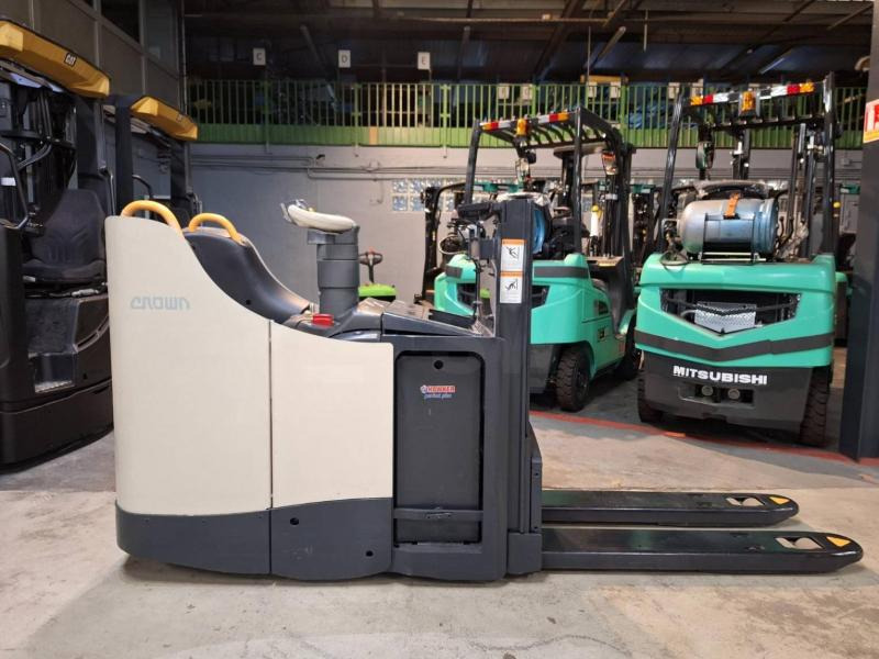 Crown DT3040 - Istif makinası: fotoğraf 3 Crown DT3040 - Istif makinası: fotoğraf 3